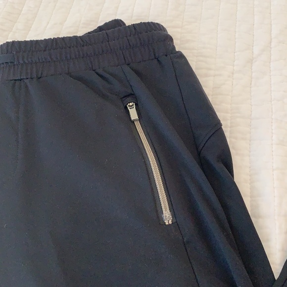 ATHLETA black jogger pants elastic drawstring waist zippered pockets size small - Picture 3 of 9